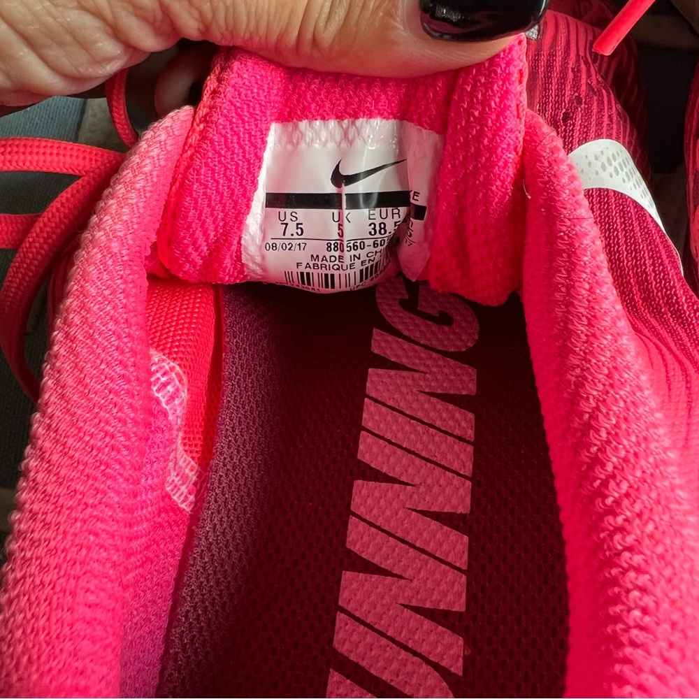 Nike Women's Sneakers in Pink and White - Picture 3 of 7